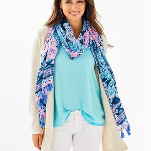 Lilly Pulitzer Resort Scarf in High Tide Navy NWT